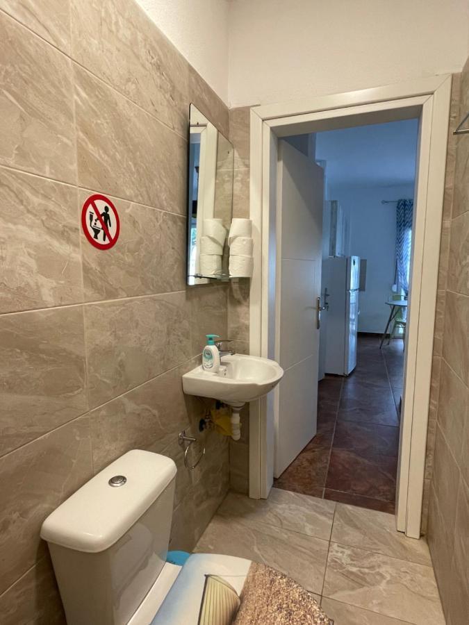 Maria Apartments Nea Karvali Exteriör bild