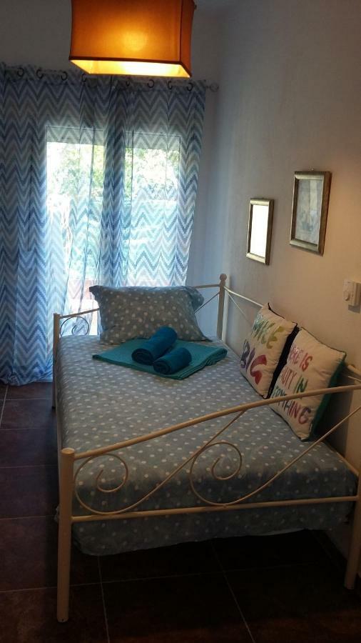 Maria Apartments Nea Karvali Exteriör bild