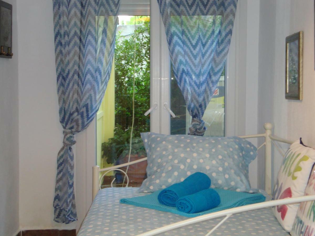 Maria Apartments Nea Karvali Exteriör bild