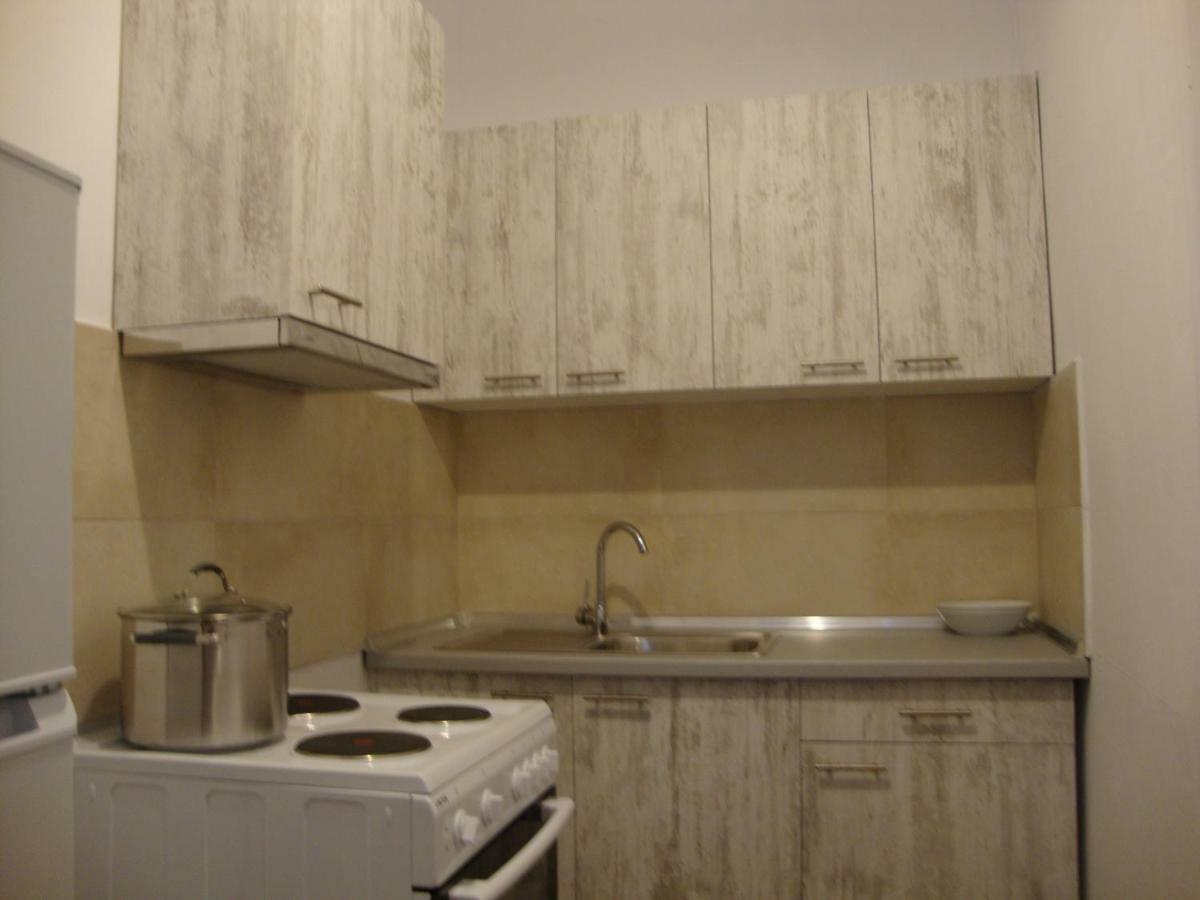 Maria Apartments Nea Karvali Exteriör bild
